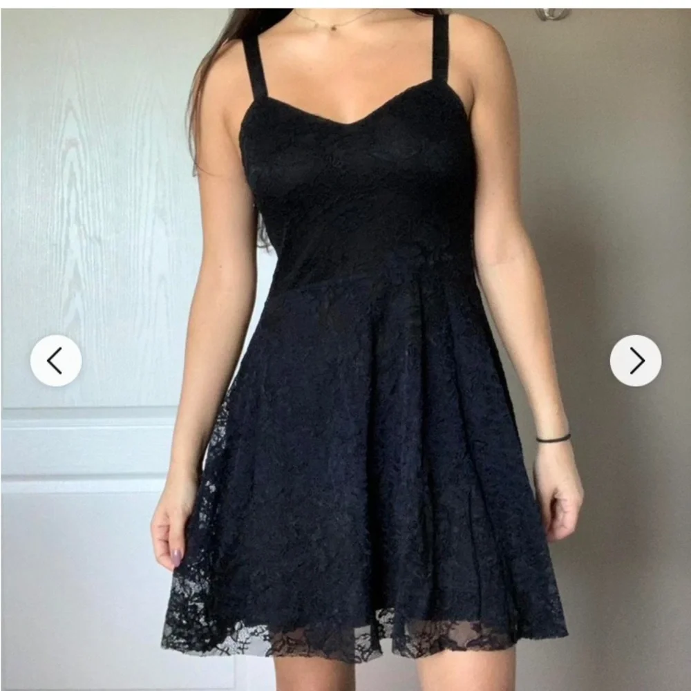 Free People Black Fit’n’Flare All Over Lace Mini Dress size M - Picture 4 of 11